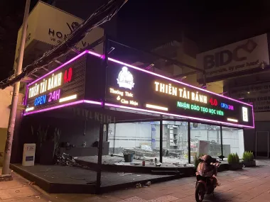 CỬA HÀNG BÁNH KEM