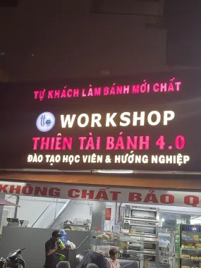 CỬA HÀNG BÁNH KEM