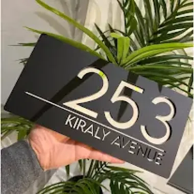 THIẾT KẾ BẢNG HIỆU VÀ BÁO GIÁ THEO YÊU CẦU